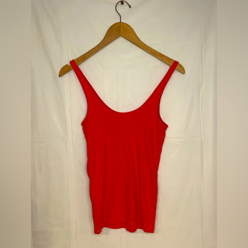 VS Tee Shop Tank Top